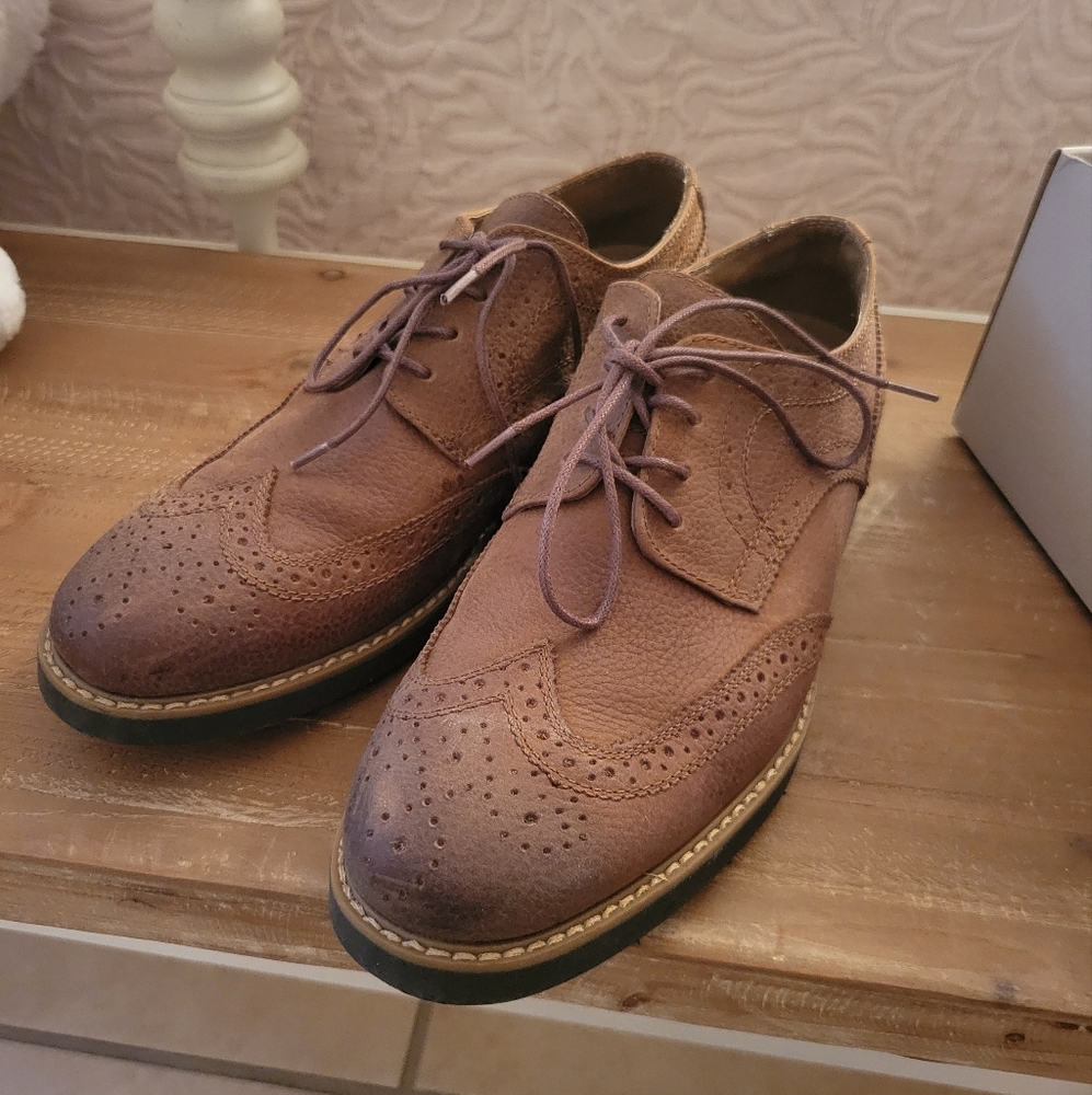 Mens Dress Shoes Brown Leather 9 1/2 Like New St. Johns Bay